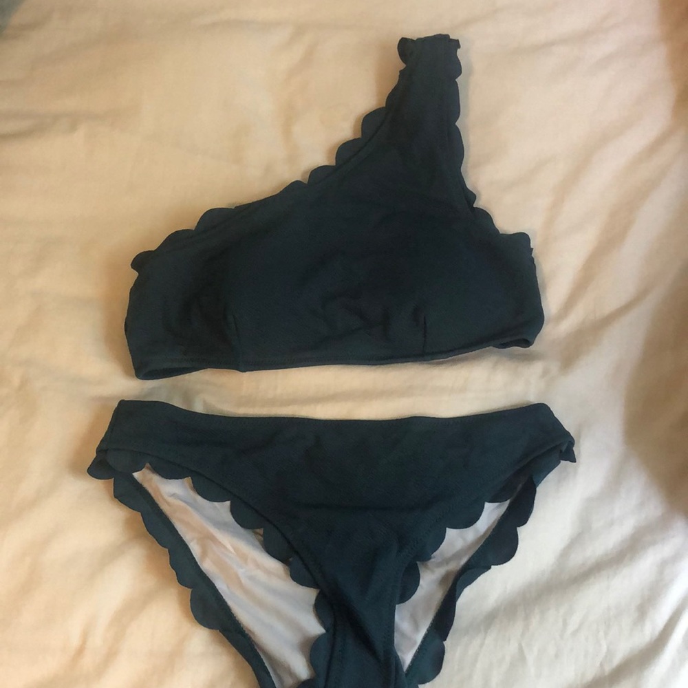 One shoulder bikini set